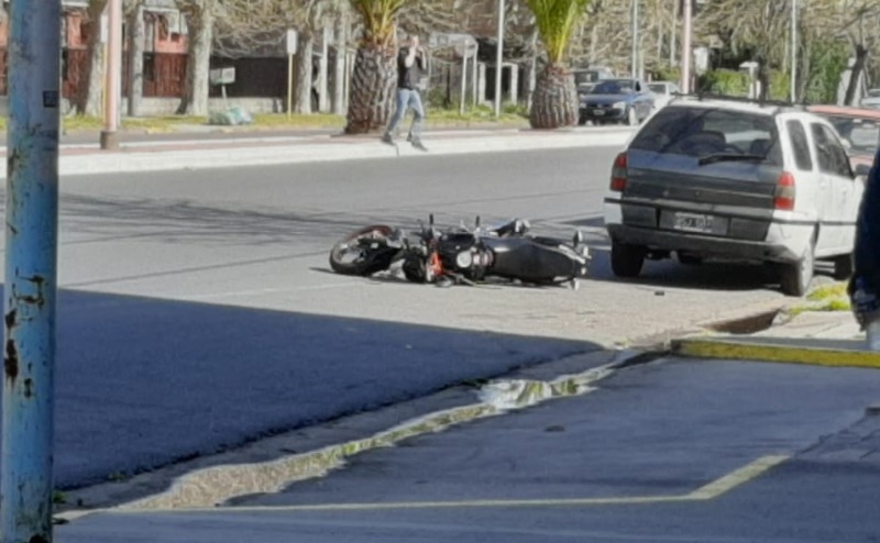 Muri el motociclista implicado en un violento accidente